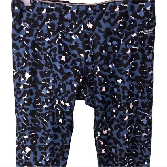Calvin Klein Women’s Performance Leggings Cropped Blue Animal Print Size XL - Picture 4 of 7